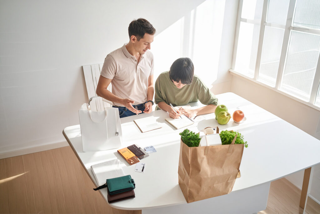 Selecting Complementary Credit Cards for Everyday Financial Balance
